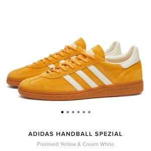 Adidas Sneakers